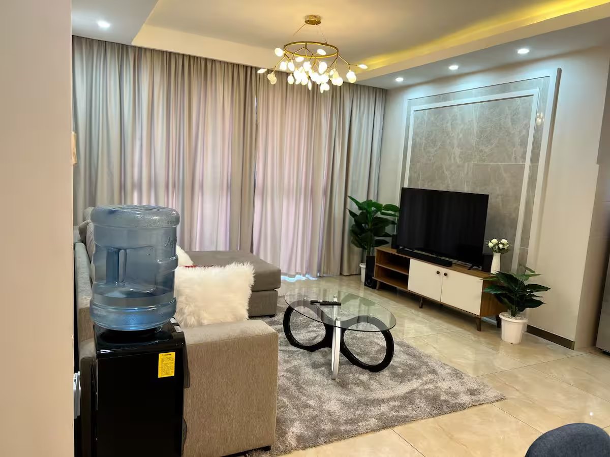 2 Bedroom Apartment Image 4