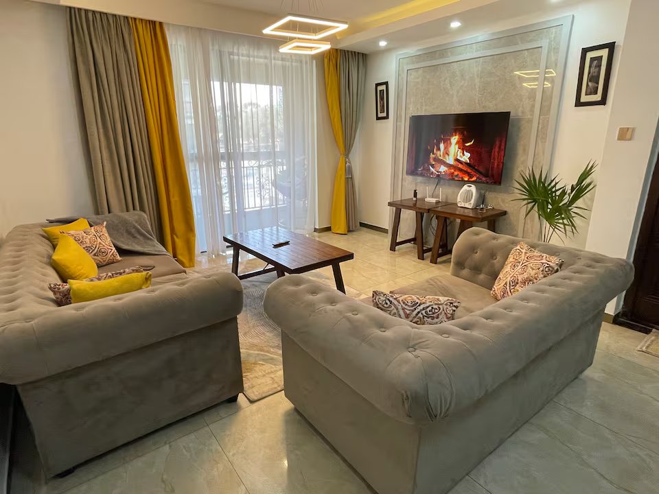 Spacious Studio, with Skyline Views