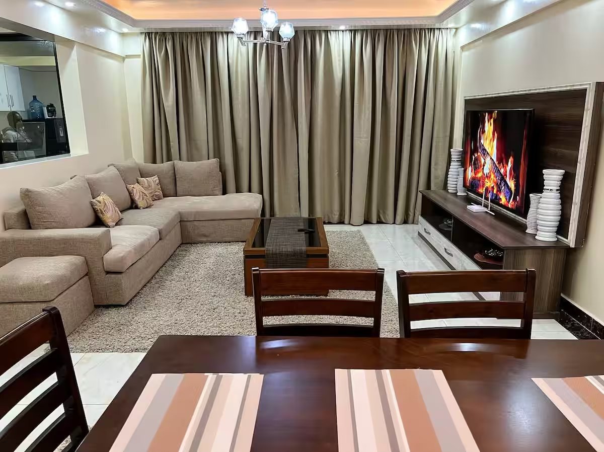 Beautifully Furnished 2 Bedroom Apartment Image 2