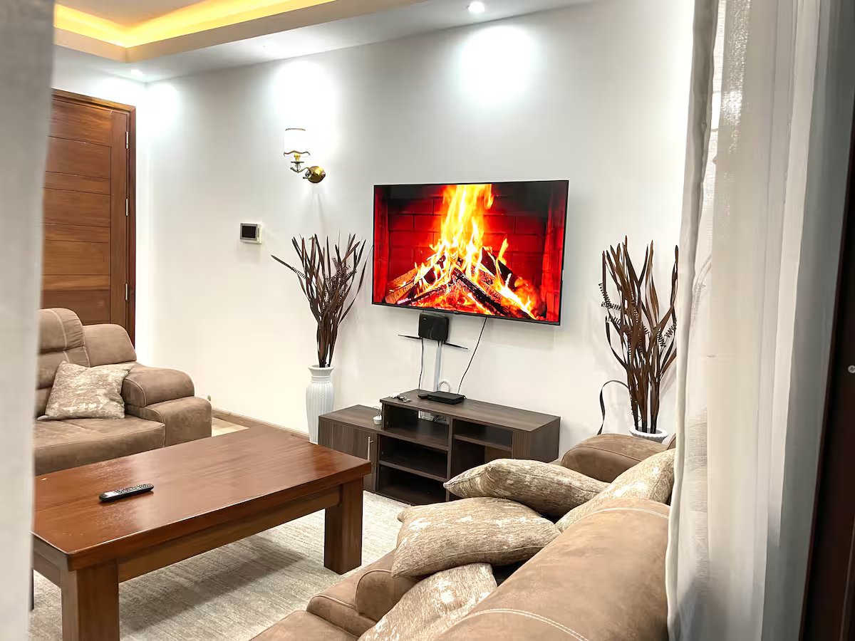 Spacious & Unique Apt in Kilimani
                    Image 4