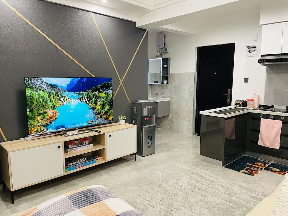 Exquisite 1 BR with Breathtaking Sunset Views