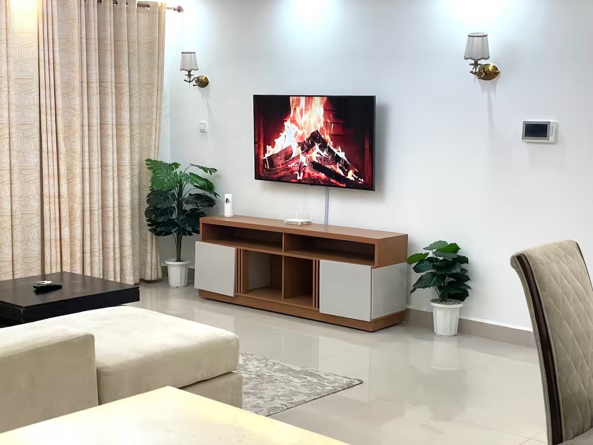 2 Bedroom Apartment Image 2