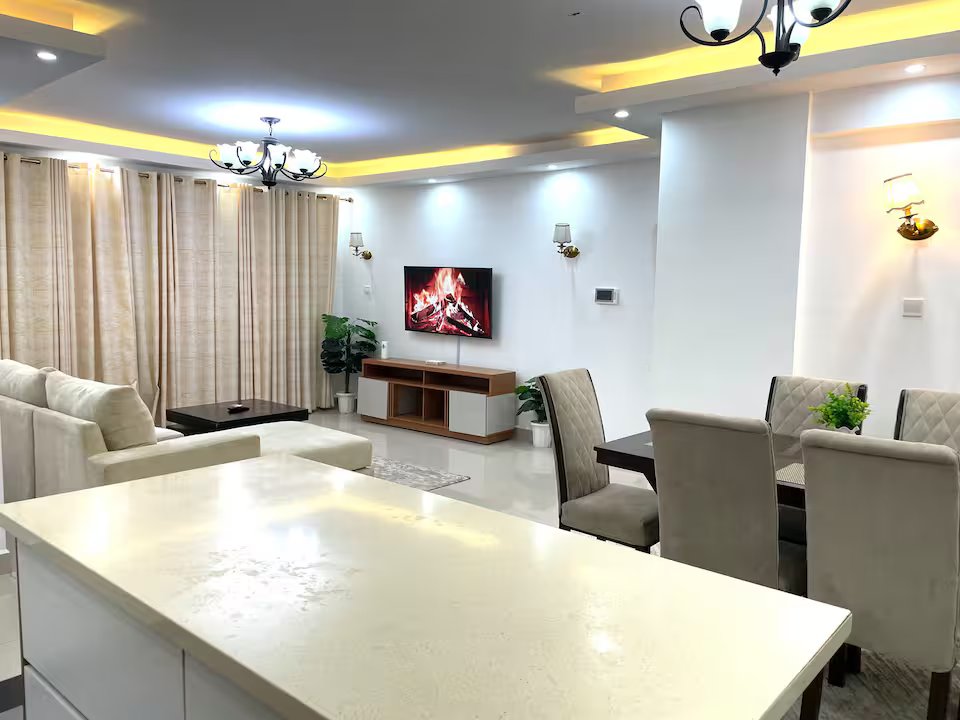 Modern & Stylish 2 BR in Kilimani near Yaya Center