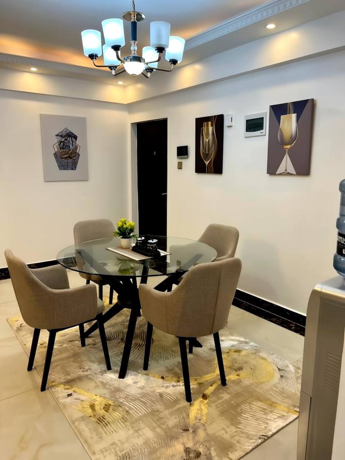 2 Bedroom Apartment Image 4